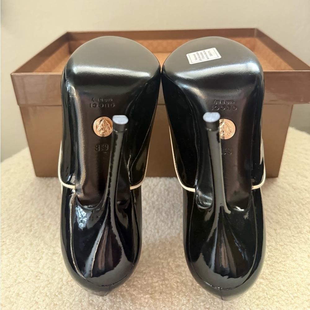 Gucci Black Patent Leather Heels - Picture 9 of 13